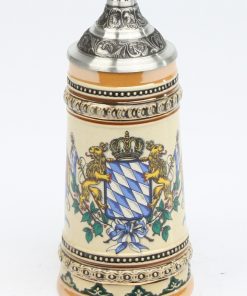 Alternative view of Gutsherren 0,125l, Löwen mit Fahnen